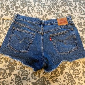 Levi’s Cut Off Shorts - Sz 10